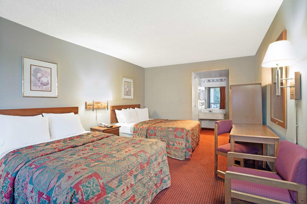 Americas Best Value Inn Reno Exterior foto